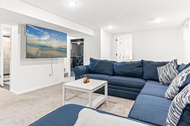 5712 40th Avenue S, Minneapolis, MN 55417