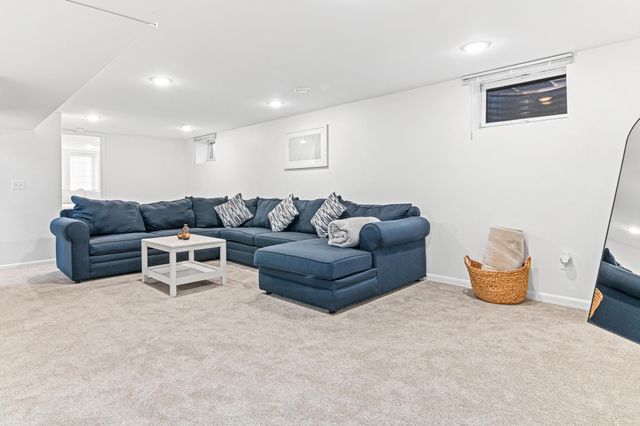 5712 40th Avenue S, Minneapolis, MN 55417