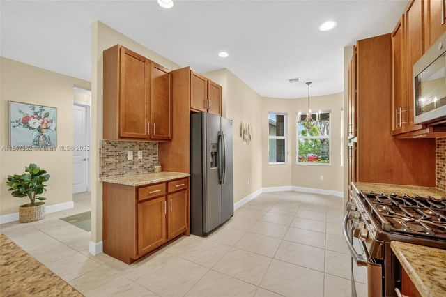 10649 SW Sunray St, Port St. Lucie, FL 34987