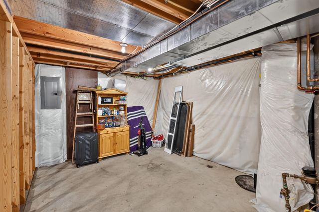 8103 N Nathan Ct, Spokane, WA 99208