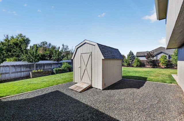 8103 N Nathan Ct, Spokane, WA 99208