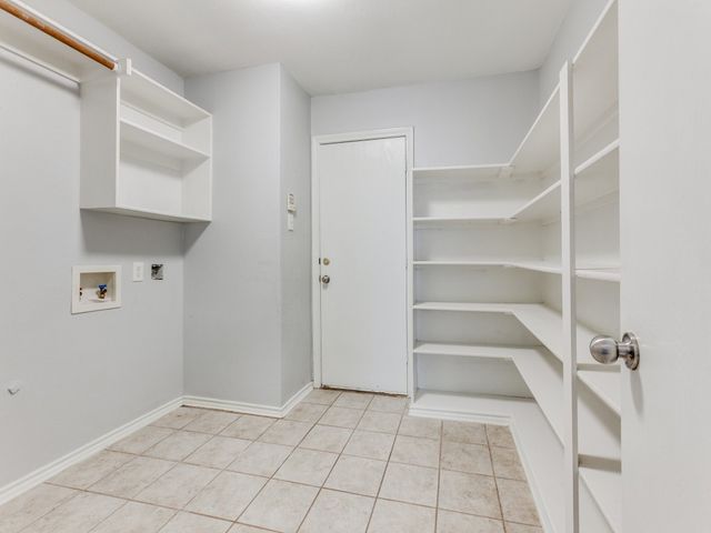 1305 GREENBRIAR Lane, Mckinney, TX 75069
