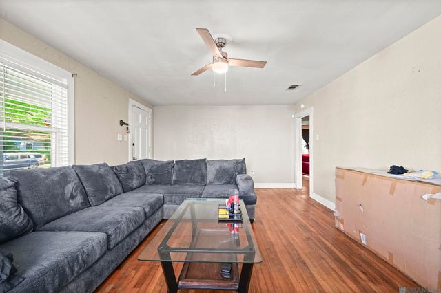 835 Iris Street, Baton Rouge, LA 70802