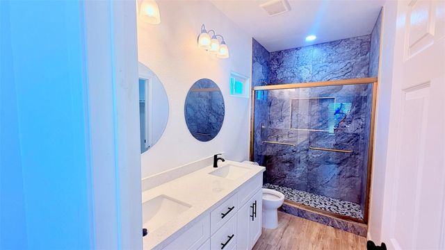 7018 5914 02, Cleveland, TX 77327