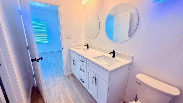 7018 5914 02, Cleveland, TX 77327