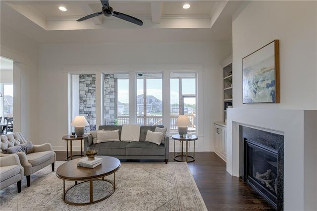 2416 W 179th Street, Overland Park, KS 66085