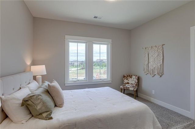 2416 W 179th Street, Overland Park, KS 66085