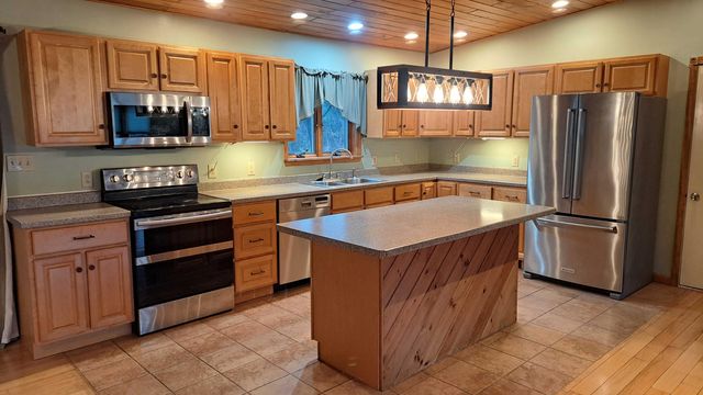 66 Oak Street, Plattsburgh, NY 12901