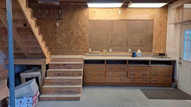 66 Oak Street, Plattsburgh, NY 12901