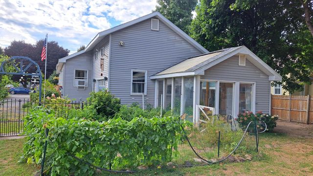 66 Oak Street, Plattsburgh, NY 12901