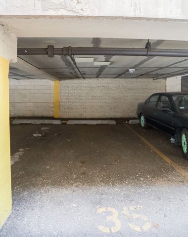 1055 W Catalpa Avenue 520, Chicago, IL 60640