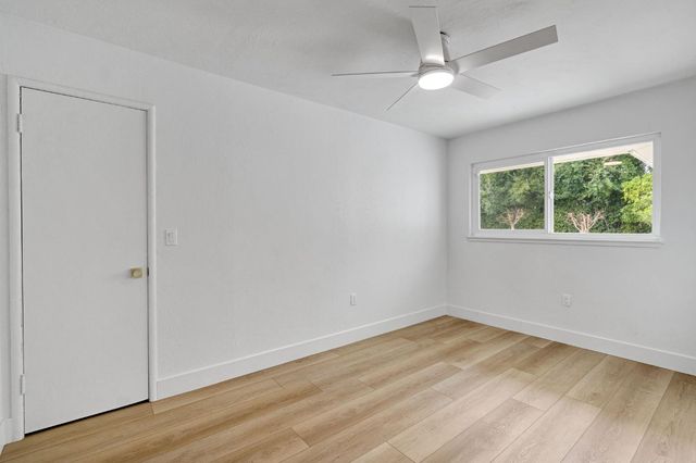 5565 N Winchester Avenue, Fresno, CA 93704