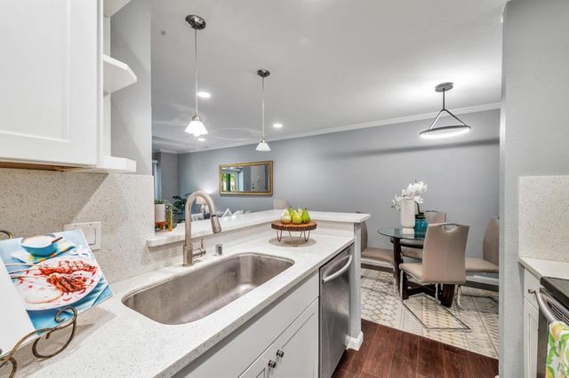 355 Half Moon Lane 9, Daly City, CA 94015