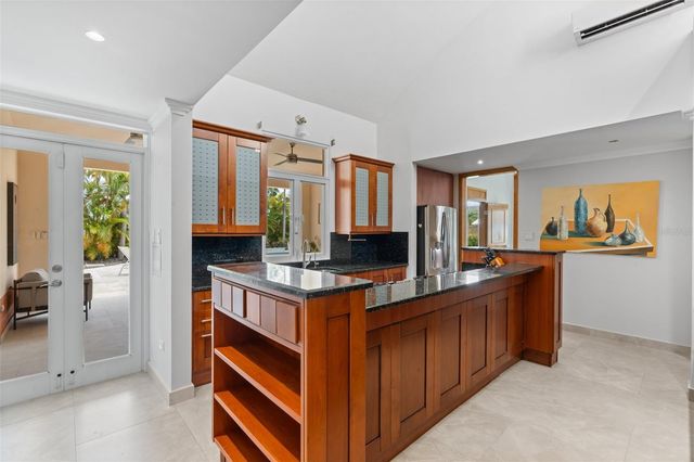 5 PASEO LAS PALMAS, Dorado, PR 00646