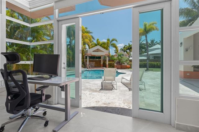 5 PASEO LAS PALMAS, Dorado, PR 00646