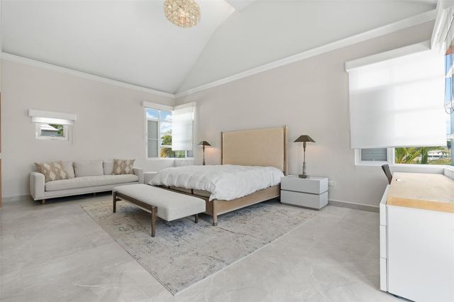 5 PASEO LAS PALMAS, Dorado, PR 00646