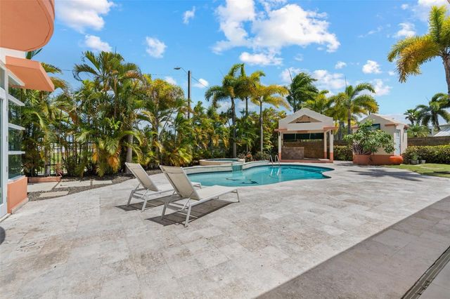 5 PASEO LAS PALMAS, Dorado, PR 00646