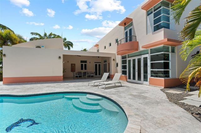 5 PASEO LAS PALMAS, Dorado, PR 00646