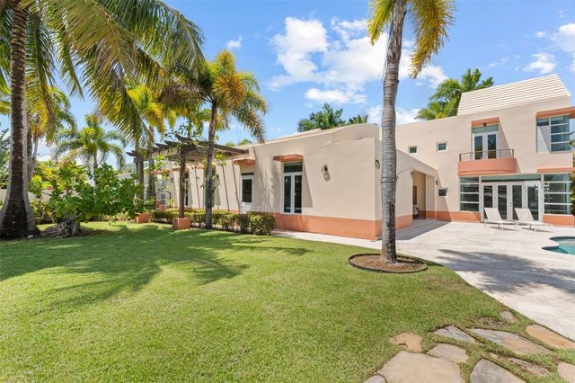 5 PASEO LAS PALMAS, Dorado, PR 00646