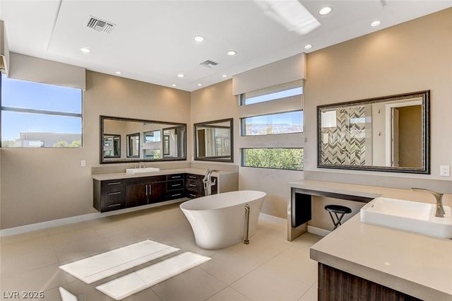 11460 Ruby Falls Way, Las Vegas, NV 89135