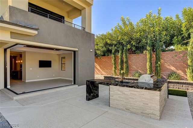 11460 Ruby Falls Way, Las Vegas, NV 89135