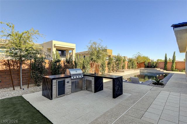 11460 Ruby Falls Way, Las Vegas, NV 89135