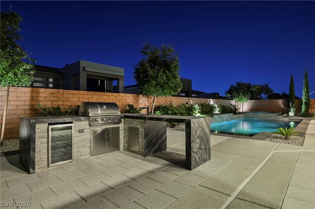 11460 Ruby Falls Way, Las Vegas, NV 89135