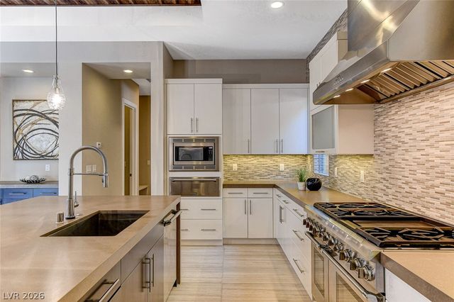 11460 Ruby Falls Way, Las Vegas, NV 89135