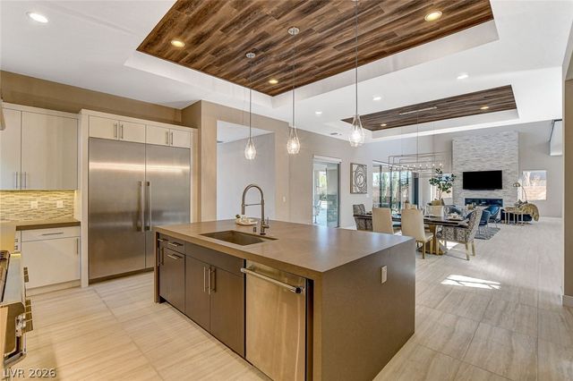 11460 Ruby Falls Way, Las Vegas, NV 89135