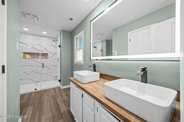 105 Heritage Drive, Washington, NC 27889