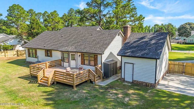 105 Heritage Drive, Washington, NC 27889