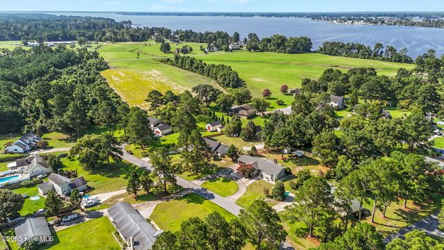 105 Heritage Drive, Washington, NC 27889