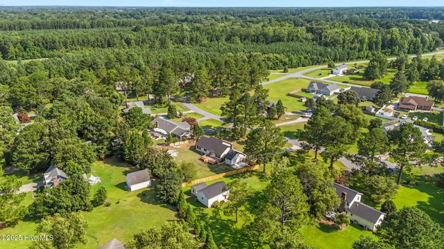 105 Heritage Drive, Washington, NC 27889