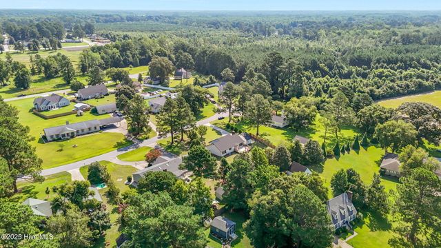 105 Heritage Drive, Washington, NC 27889