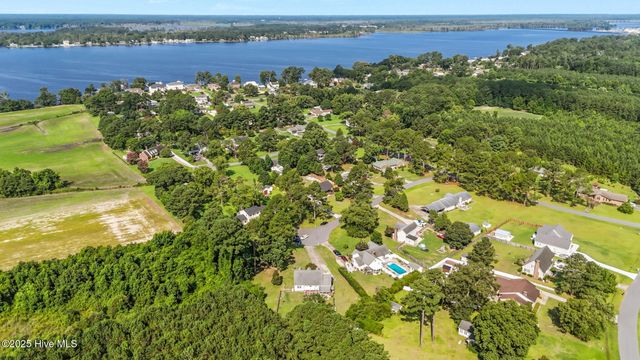 105 Heritage Drive, Washington, NC 27889