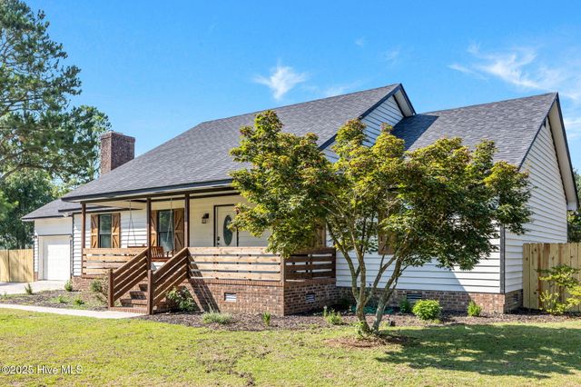 105 Heritage Drive, Washington, NC 27889
