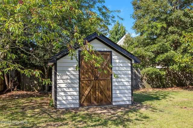 105 Heritage Drive, Washington, NC 27889