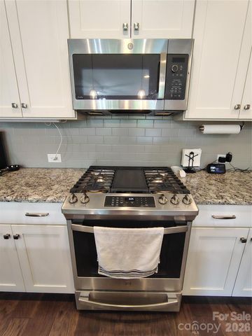 6224 Raven Rock Drive, Denver, NC 28037