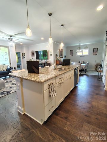 6224 Raven Rock Drive, Denver, NC 28037