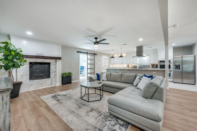 10443 Cromwell Drive, Dallas, TX 75229