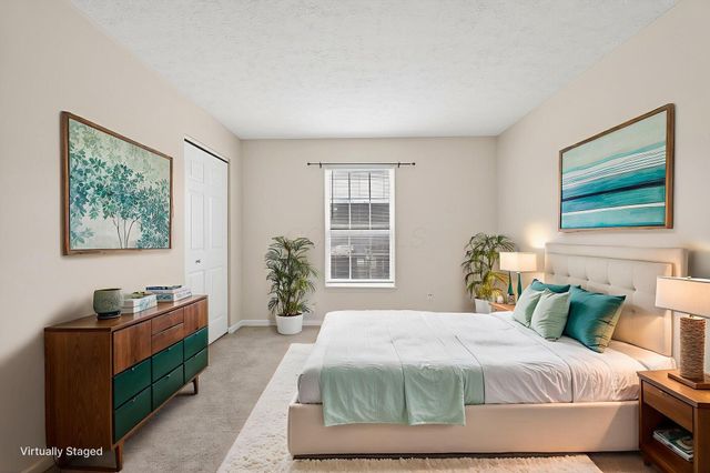 5488 Cypress Chase, Columbus, OH 43228