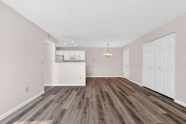 5488 Cypress Chase, Columbus, OH 43228