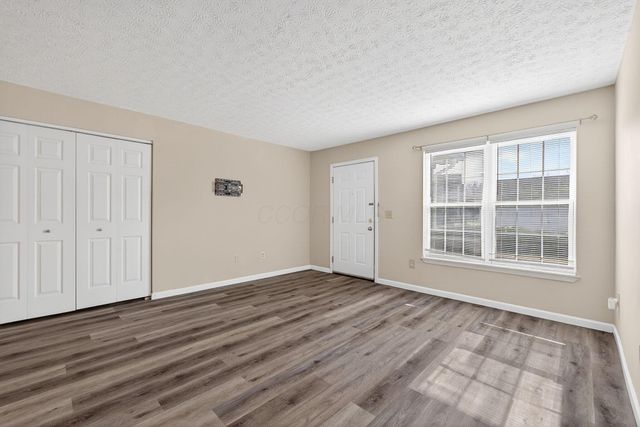 5488 Cypress Chase, Columbus, OH 43228