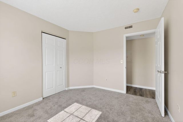 5488 Cypress Chase, Columbus, OH 43228