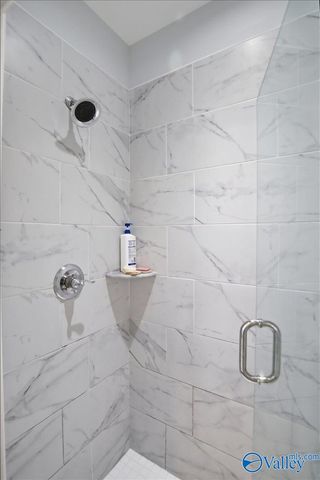 8004 Farm Meadow Drive SE, Owens Cross Roads, AL 35763