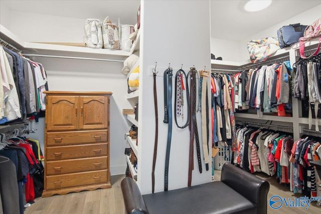 8004 Farm Meadow Drive SE, Owens Cross Roads, AL 35763