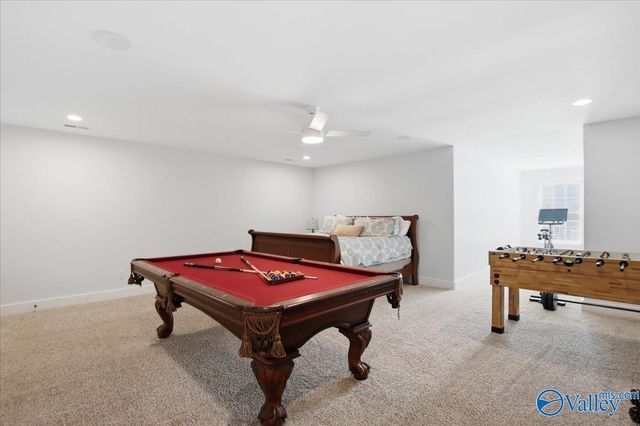 8004 Farm Meadow Drive SE, Owens Cross Roads, AL 35763