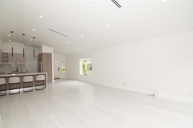 4420 Dogwood Cir 4420, Weston, FL 33331