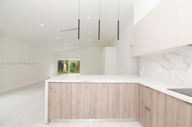 4420 Dogwood Cir 4420, Weston, FL 33331