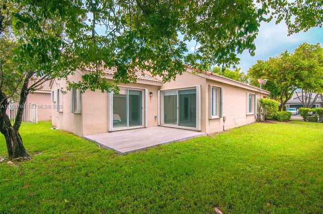 4420 Dogwood Cir 4420, Weston, FL 33331